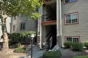 25025 SE Klahanie Blvd, Issaquah, WA 98029 - Photo 11