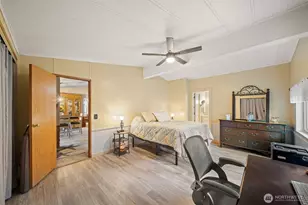 6605 Boston Harbor Rd NE, Olympia, WA 98506 - Photo 11