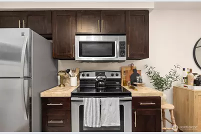 215 9th Street #D102, Kirkland, WA 98033 - Photo 15