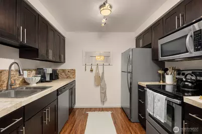 215 9th Street #D102, Kirkland, WA 98033 - Photo 13