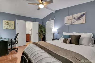 15271 Oak Drive, Renton, WA 98058 - Photo 15