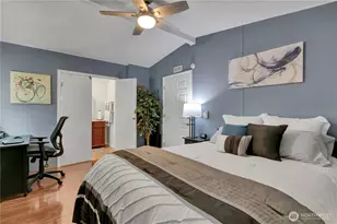 15271 Oak Dr, Renton, WA 98058 - Photo 15