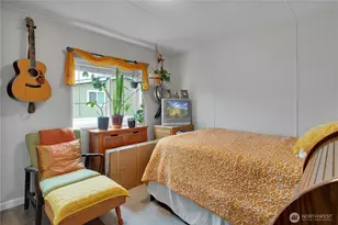 15271 Oak Dr, Renton, WA 98058 - Photo 21