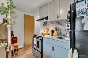 15271 Oak Dr, Renton, WA 98058 - Photo 19