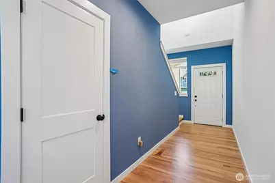 12736 67th Place S, Seattle, WA 98178 - Photo 3