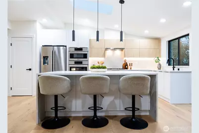 15621 SE 24th Street, Bellevue, WA 98008 - Photo 9