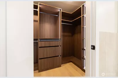 15621 SE 24th Street, Bellevue, WA 98008 - Photo 19