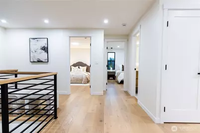 15621 SE 24th Street, Bellevue, WA 98008 - Photo 21