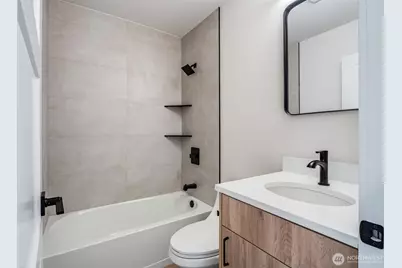 12531 25th Avenue NE #Unit B, Seattle, WA 98125 - Photo 19