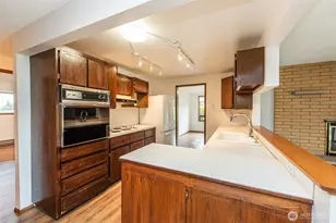 1301 S 3rd Ave, Sequim, WA 98382 - Photo 11