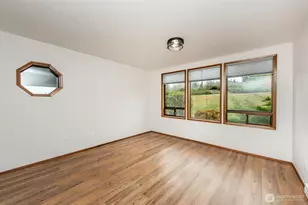 1301 S 3rd Ave, Sequim, WA 98382 - Photo 15