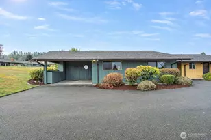 1301 S 3rd Ave, Sequim, WA 98382 - Photo 3