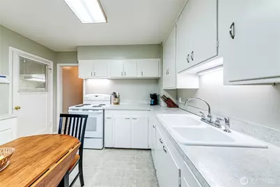 338 E Lopez Avenue NE, Port Angeles, WA 98362 - Photo 13