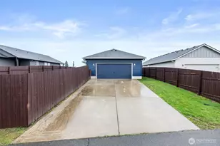 404 Herren Ave, Winlock, WA 98596 - Photo 9