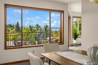 1071 4th Avenue S #302, Edmonds, WA 98020 - Photo 11