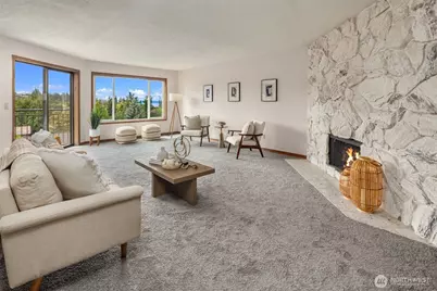 1071 4th Avenue S #302, Edmonds, WA 98020 - Photo 3