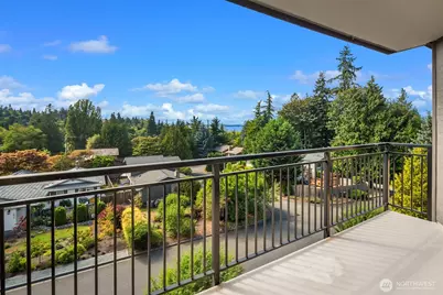 1071 4th Avenue S #302, Edmonds, WA 98020 - Photo 7