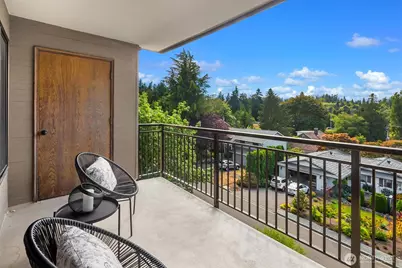 1071 4th Avenue S #302, Edmonds, WA 98020 - Photo 5