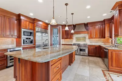 7909 78th Avenue SE, Mercer Island, WA 98040 - Photo 9