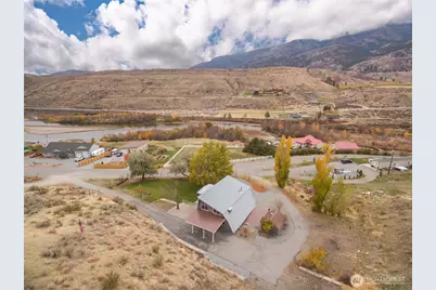 110 Bill Shaw Road, Pateros, WA 98846 - Photo 3
