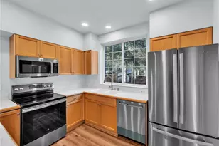 2070 132nd Ave SE, Bellevue, WA 98005 - Photo 13