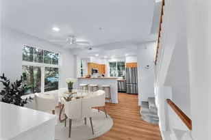 2070 132nd Ave SE, Bellevue, WA 98005 - Photo 9