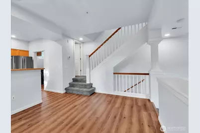 2070 132nd Avenue SE #712, Bellevue, WA 98005 - Photo 11