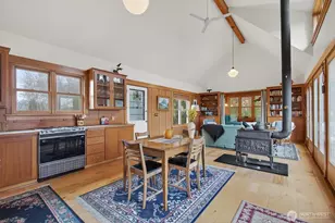 357 E Birnie Slough Rd, Cathlamet, WA 98612 - Photo 9