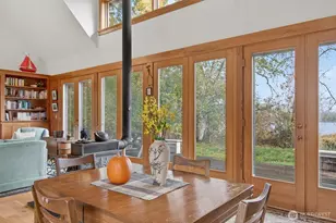 357 E Birnie Slough Rd, Cathlamet, WA 98612 - Photo 17