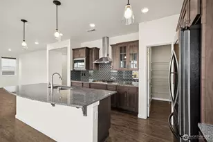 18711 135th St E, Bonney Lake, WA 98391 - Photo 5