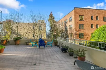 619 5th Avenue W #203, Seattle, WA 98119 - Photo 23