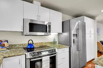 619 5th Avenue W #203, Seattle, WA 98119 - Photo 11