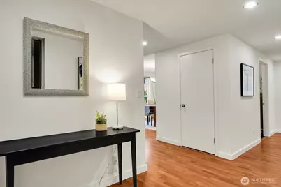 619 5th Avenue W #203, Seattle, WA 98119 - Photo 5