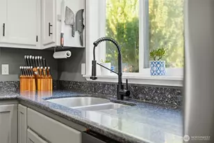 2943 SE Camano Dr, Camano Island, WA 98282 - Photo 15