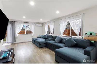 10615 2nd Place SW, Seattle, WA 98146 - Photo 5