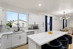 10615 2nd Pl SW, Seattle, WA 98146 - Photo 9