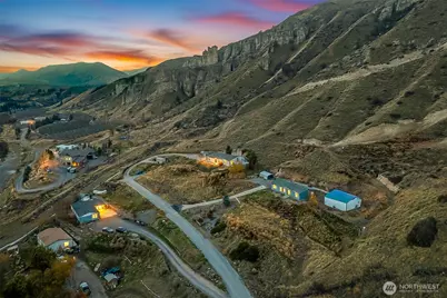 3570 Pinnacle Place, Wenatchee, WA 98801 - Photo 35