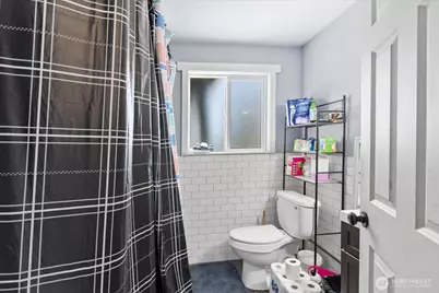 1411 47th Avenue E, Fife, WA 98424 - Photo 17