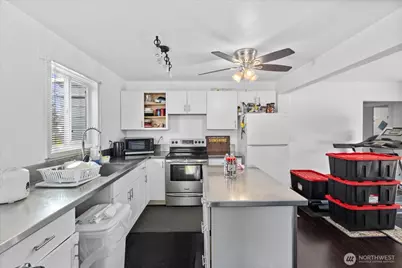 1411 47th Avenue E, Fife, WA 98424 - Photo 9