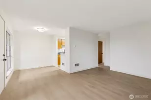 3425 S 176th St, SeaTac, WA 98188 - Photo 5