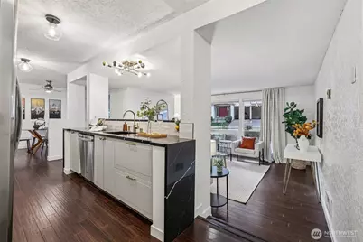 3700 26th Place W #203, Seattle, WA 98199 - Photo 3