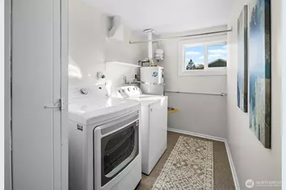 23901 59th Place W, Lake Forest Park, WA 98043 - Photo 19