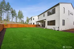 20402 154th St E, Bonney Lake, WA 98391 - Photo 5