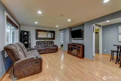 3533 SE 6th St, Renton, WA 98058 - Photo 3