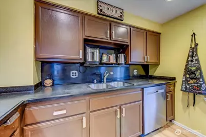 3533 SE 6th St, Renton, WA 98058 - Photo 11