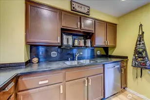 3533 SE 6th St, Renton, WA 98058 - Photo 11