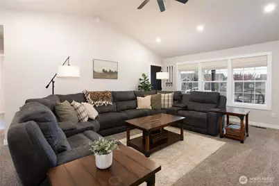 805 Cedar Drive, Lynden, WA 98264 - Photo 7