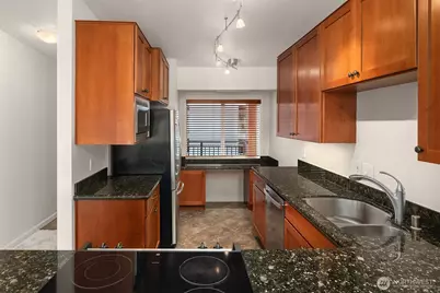 130 105th Avenue SE #C-314, Bellevue, WA 98004 - Photo 5