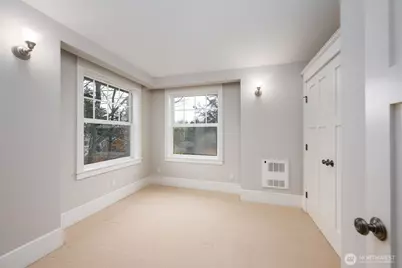 6215 22nd Avenue NE, Seattle, WA 98115 - Photo 29