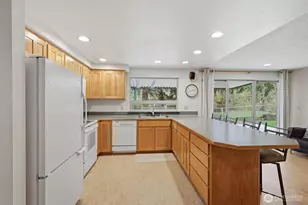 1808 Riverview Dr NE, Auburn, WA 98002 - Photo 13